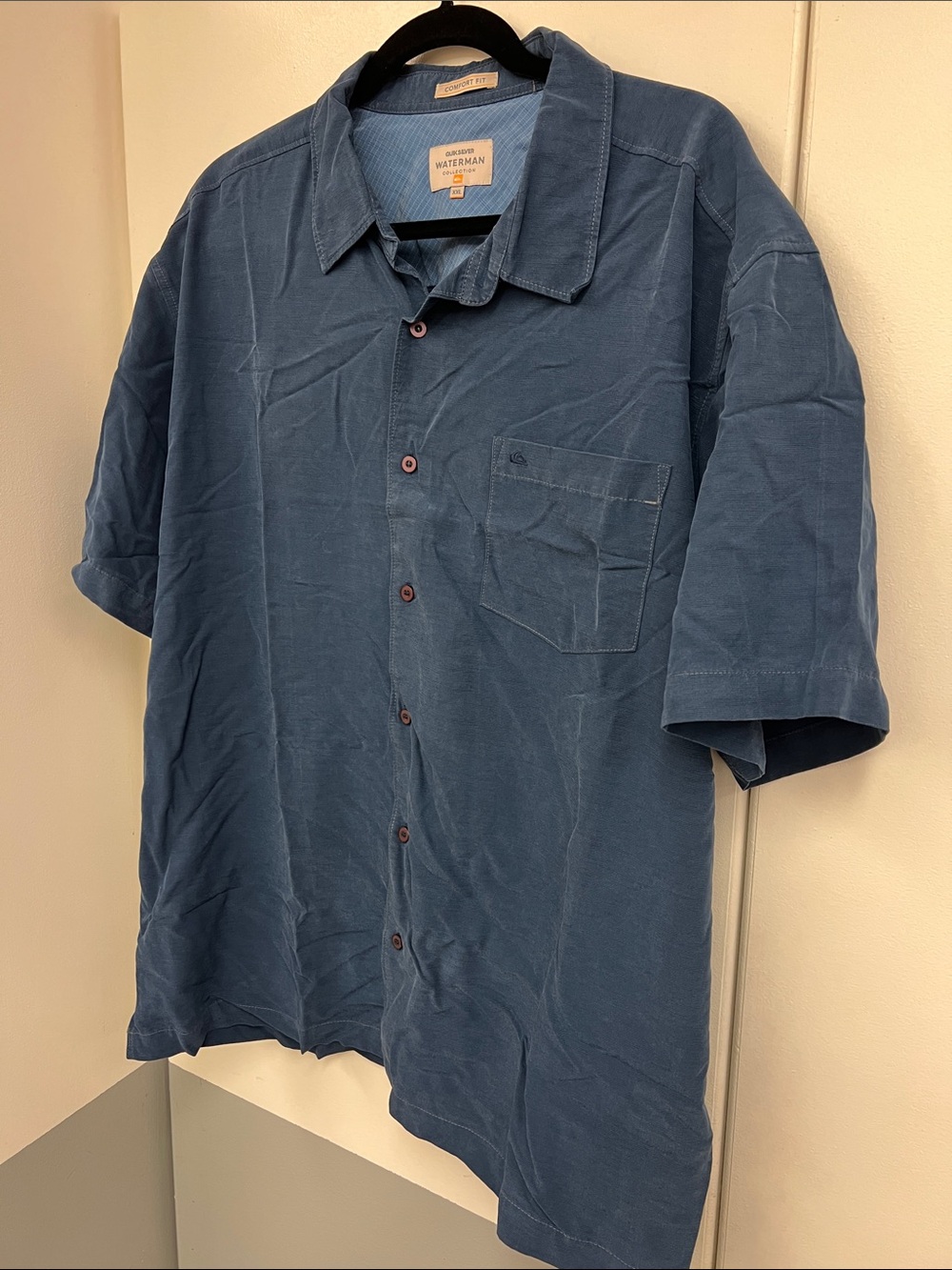 Quicksilver Waterman Collection Men’s Short Sleeve Button-Up Shirt Blue Comfort